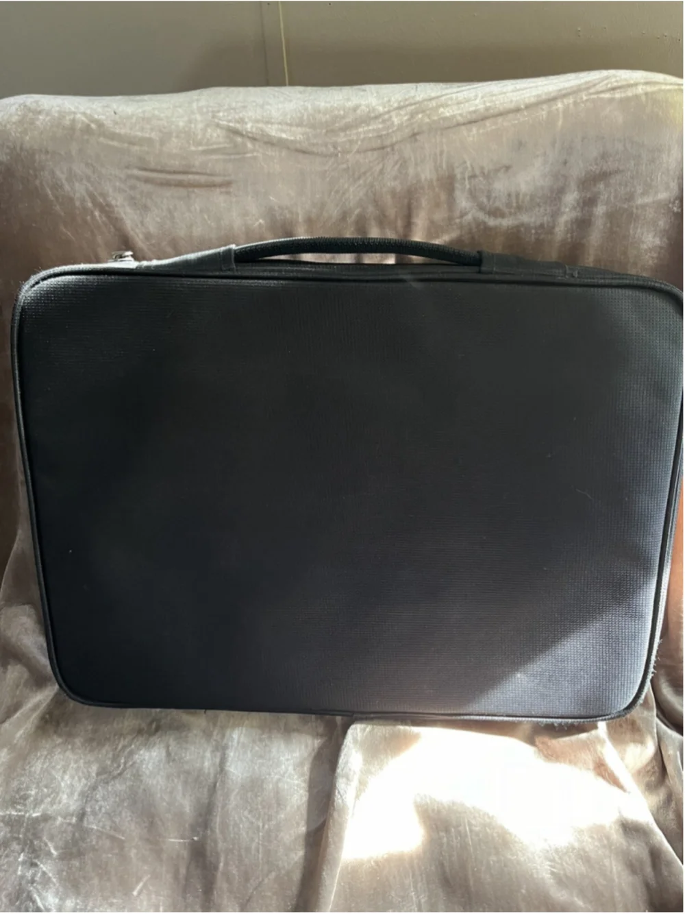Solo Red Padded Laptop Computer Case BRAND NEW SEE PHOTOS , NICE